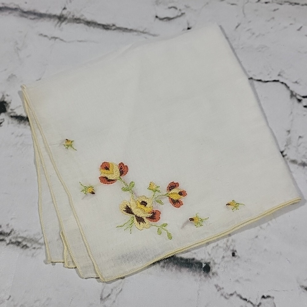 Vintage‎ Embroidered Handkerchief Hanky with Flower